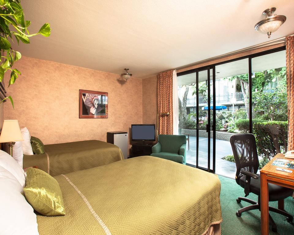 Travelodge Hotel At Lax لوس أنجلوس الغرفة الصورة