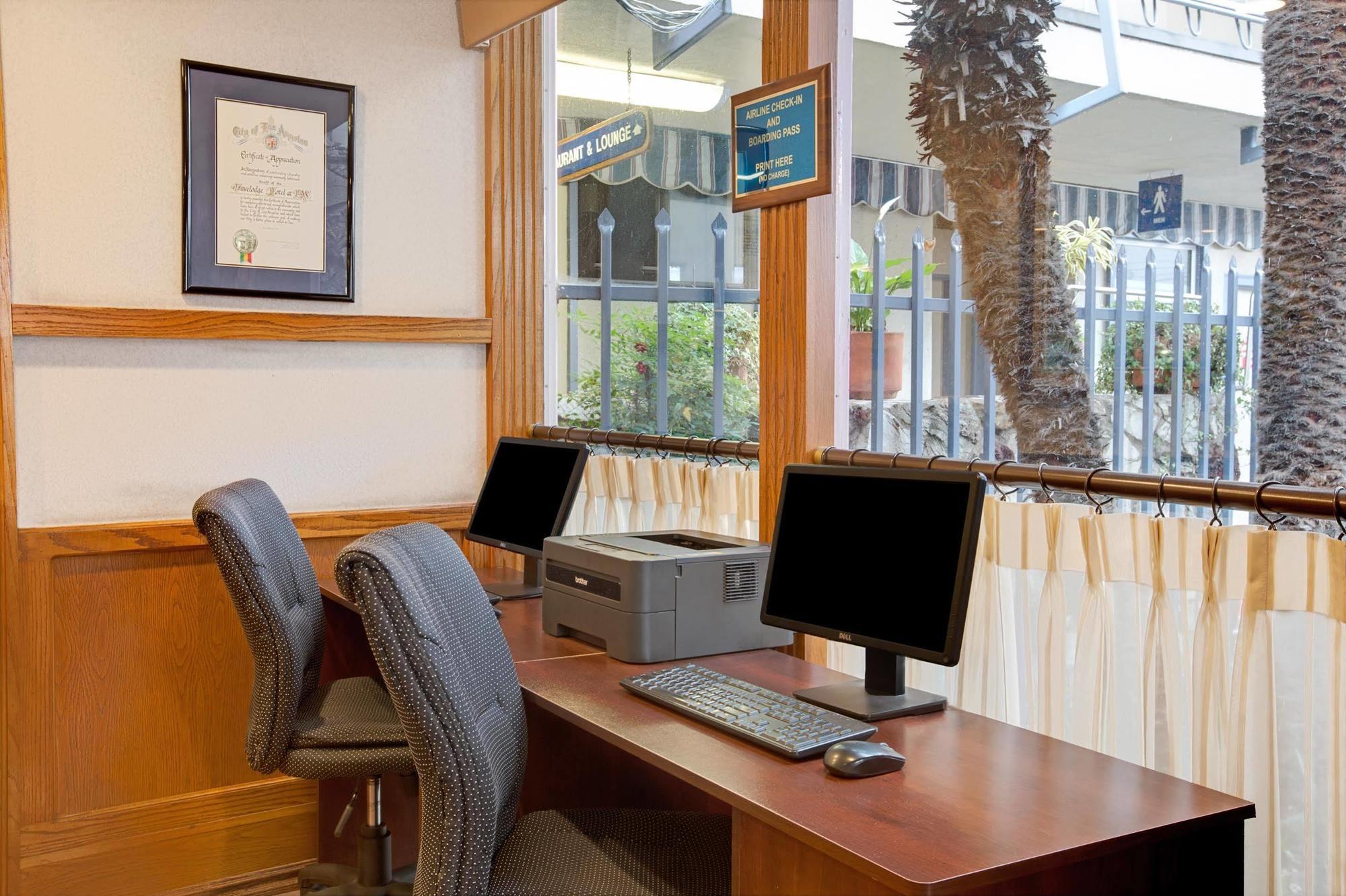 Travelodge Hotel At Lax لوس أنجلوس المظهر الخارجي الصورة