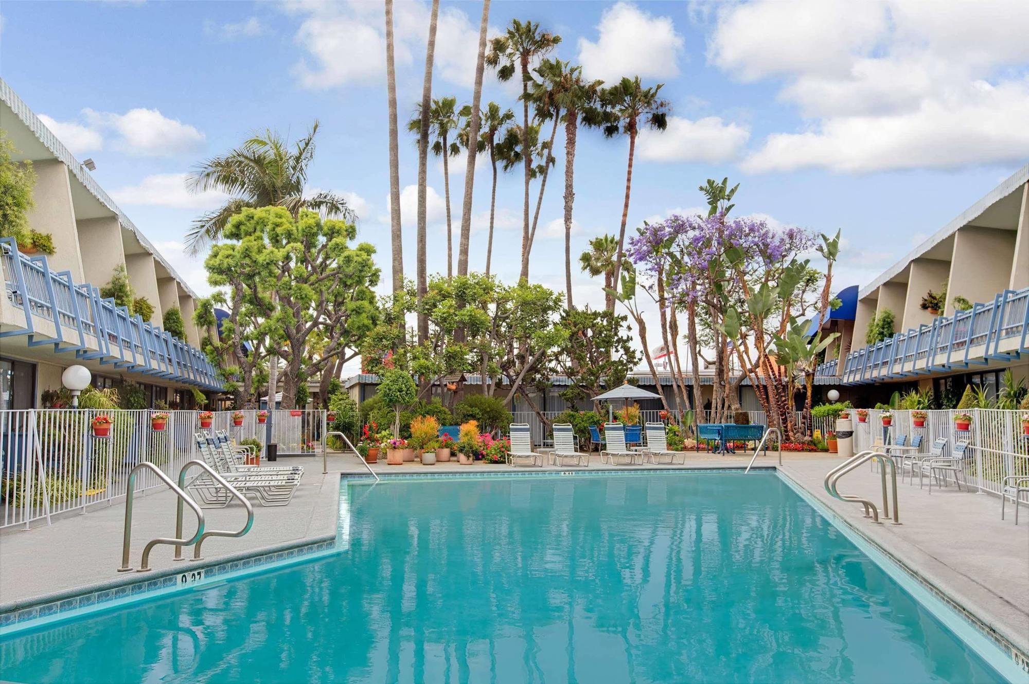 Travelodge Hotel At Lax لوس أنجلوس المظهر الخارجي الصورة