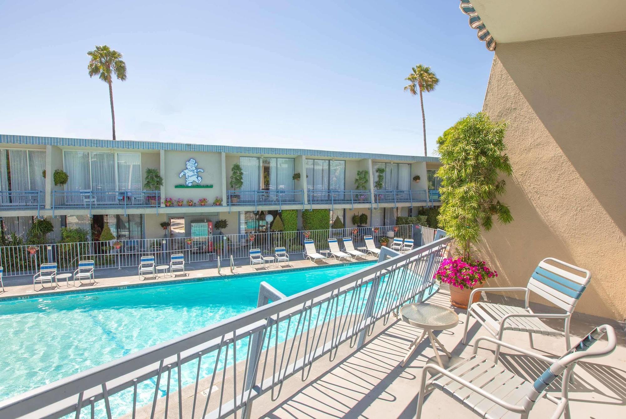 Travelodge Hotel At Lax لوس أنجلوس المظهر الخارجي الصورة