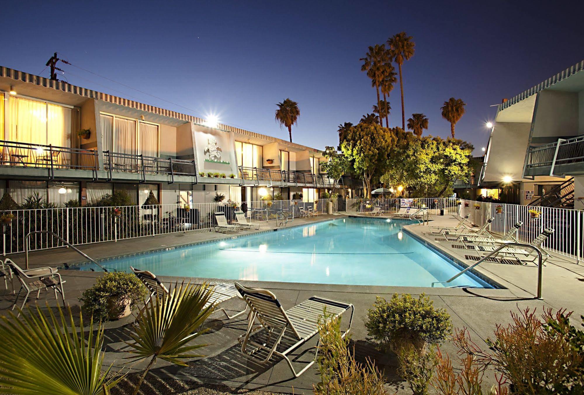 Travelodge Hotel At Lax لوس أنجلوس المرافق الصورة